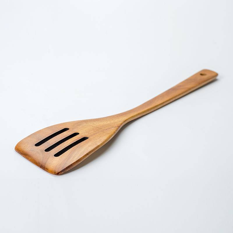 Jaya Mata 370mm Wooden Slotted Shovel JM508