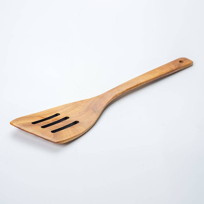 Jaya Mata 370mm Wooden Slotted Shovel JM508