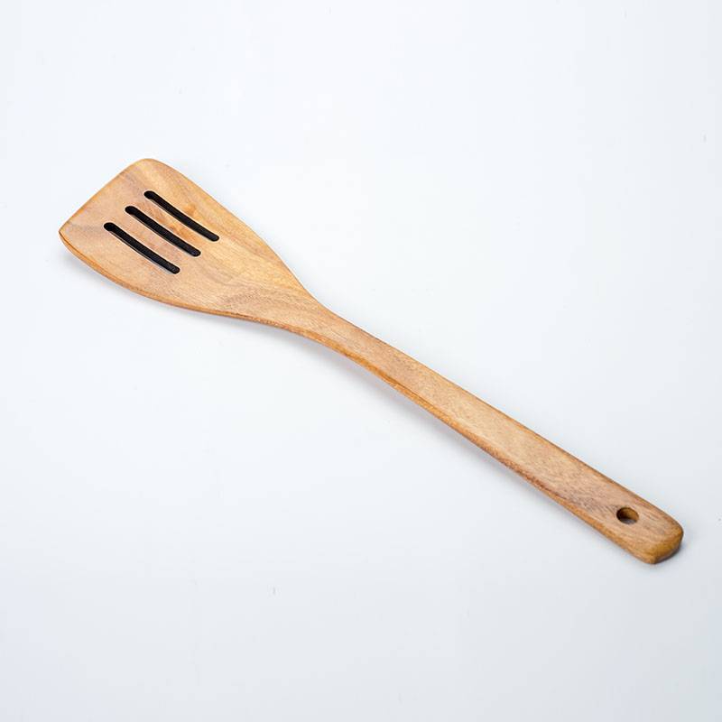 Jaya Mata 370mm Wooden Slotted Shovel JM508