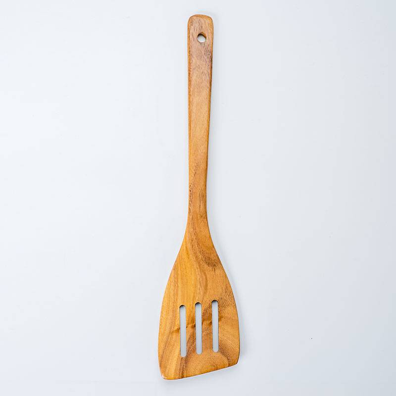 Jaya Mata 370mm Wooden Slotted Shovel JM508